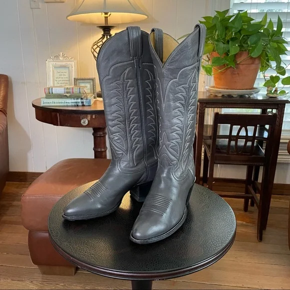 靴 vintage tony lama gray long boots Vintage Tony Lama Gray & Black Cap Toe Cowboy Boots Size 9.5